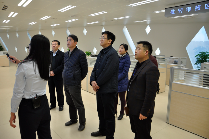 市委市直机关工委常务副书记陈晓晖调研智慧福州