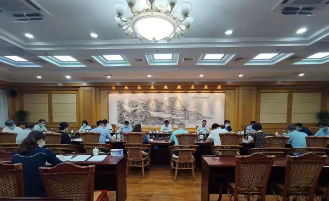 中共福州市委办公厅理论学习中心组集中学习研讨《闽山闽水物华新——习近平福建足迹》《习近平书信选集》