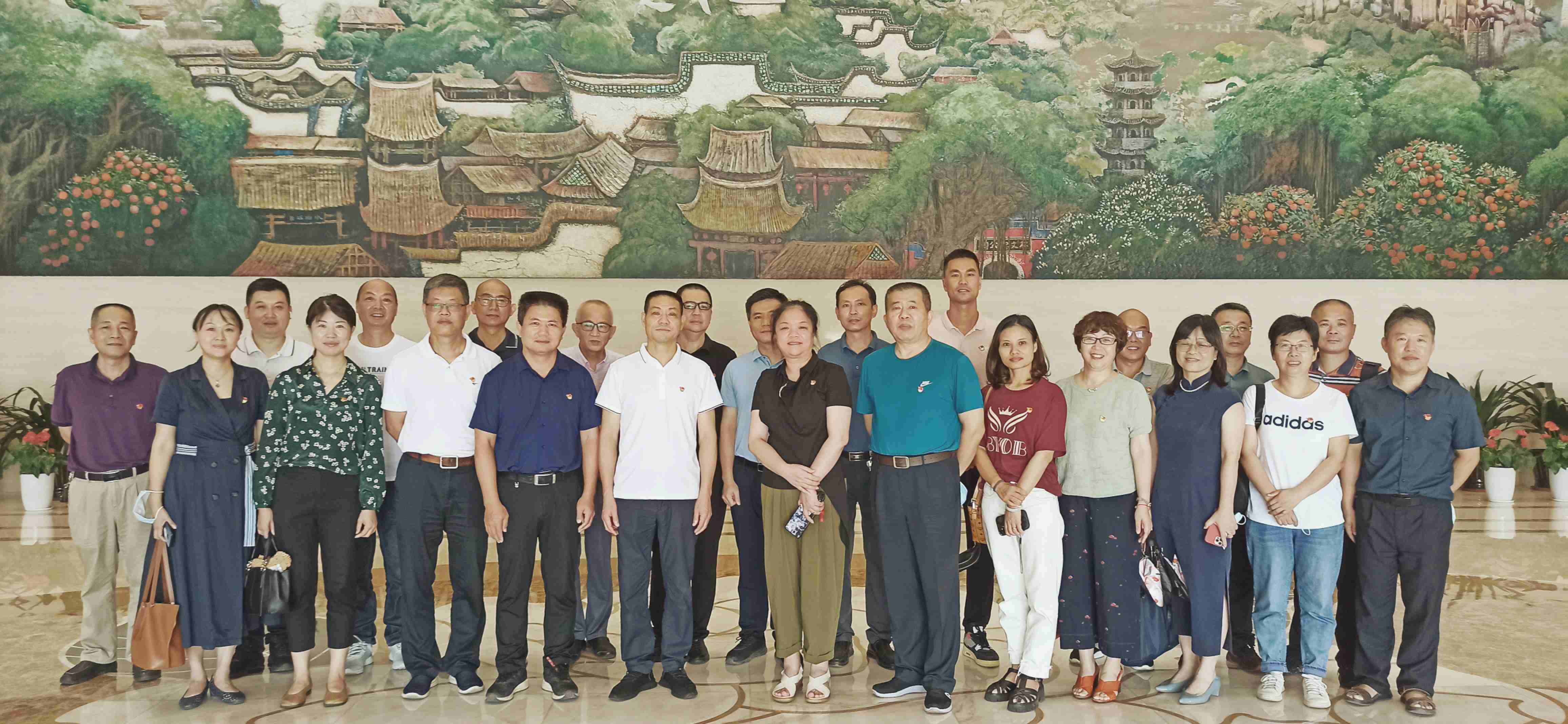 20220809福州市园林中心组织开展“喜迎二十大 永远跟党走”主题党日活动照片3