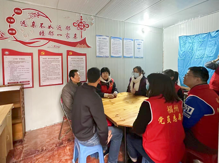 市市场监管监测服务中心携手共建社区开展主题教育党课暨宪法宣传进万家活动-3