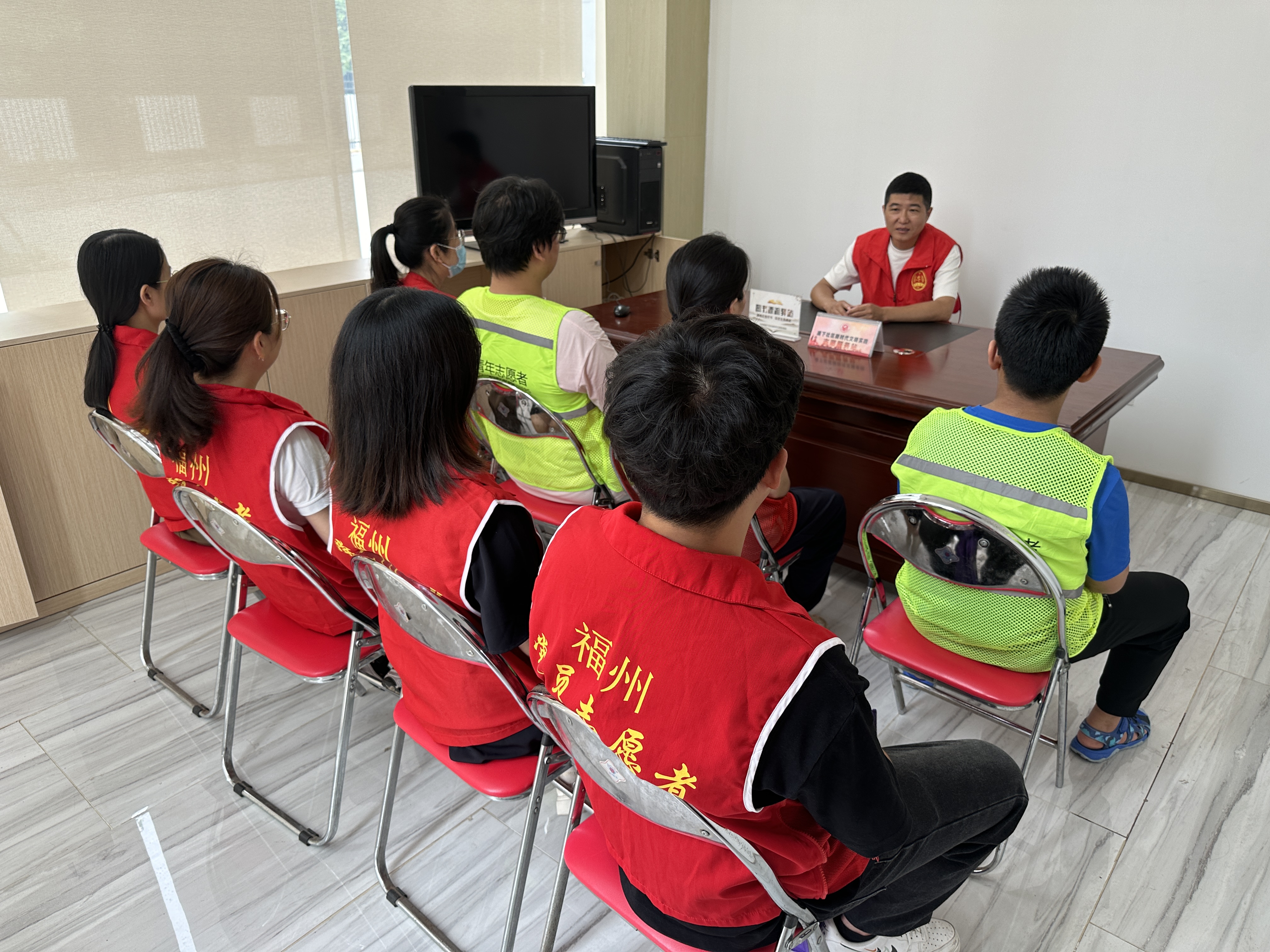 市监测中心开展党的二十届三中全会精神宣讲进社区暨生态文明主题实践活动4