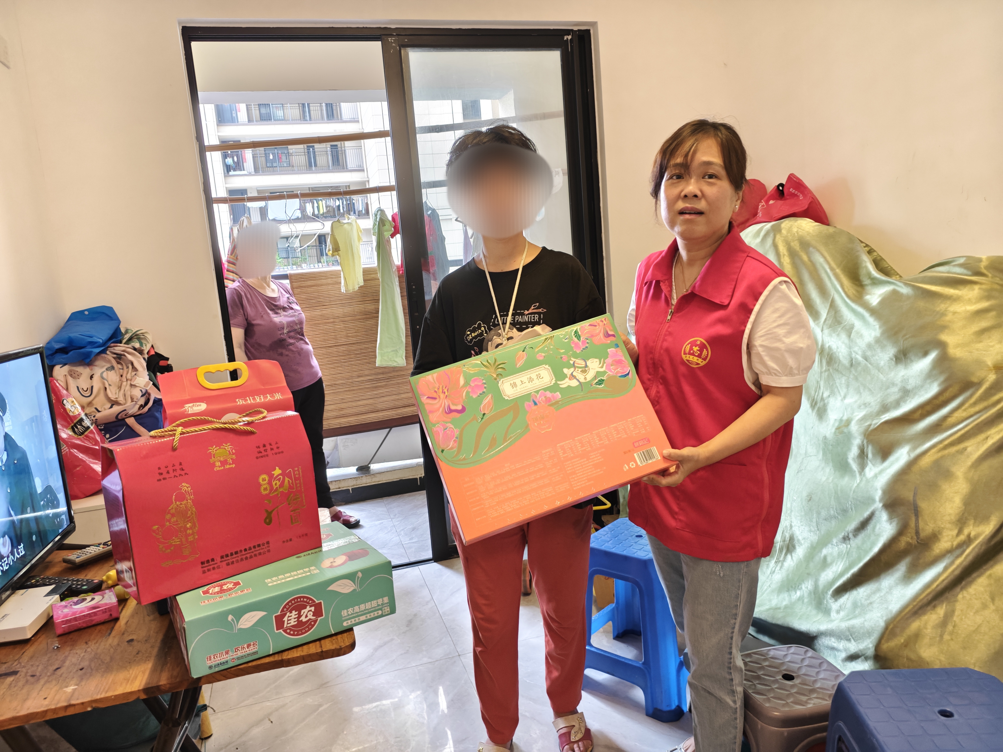 2024年中秋节前走访慰问困难户